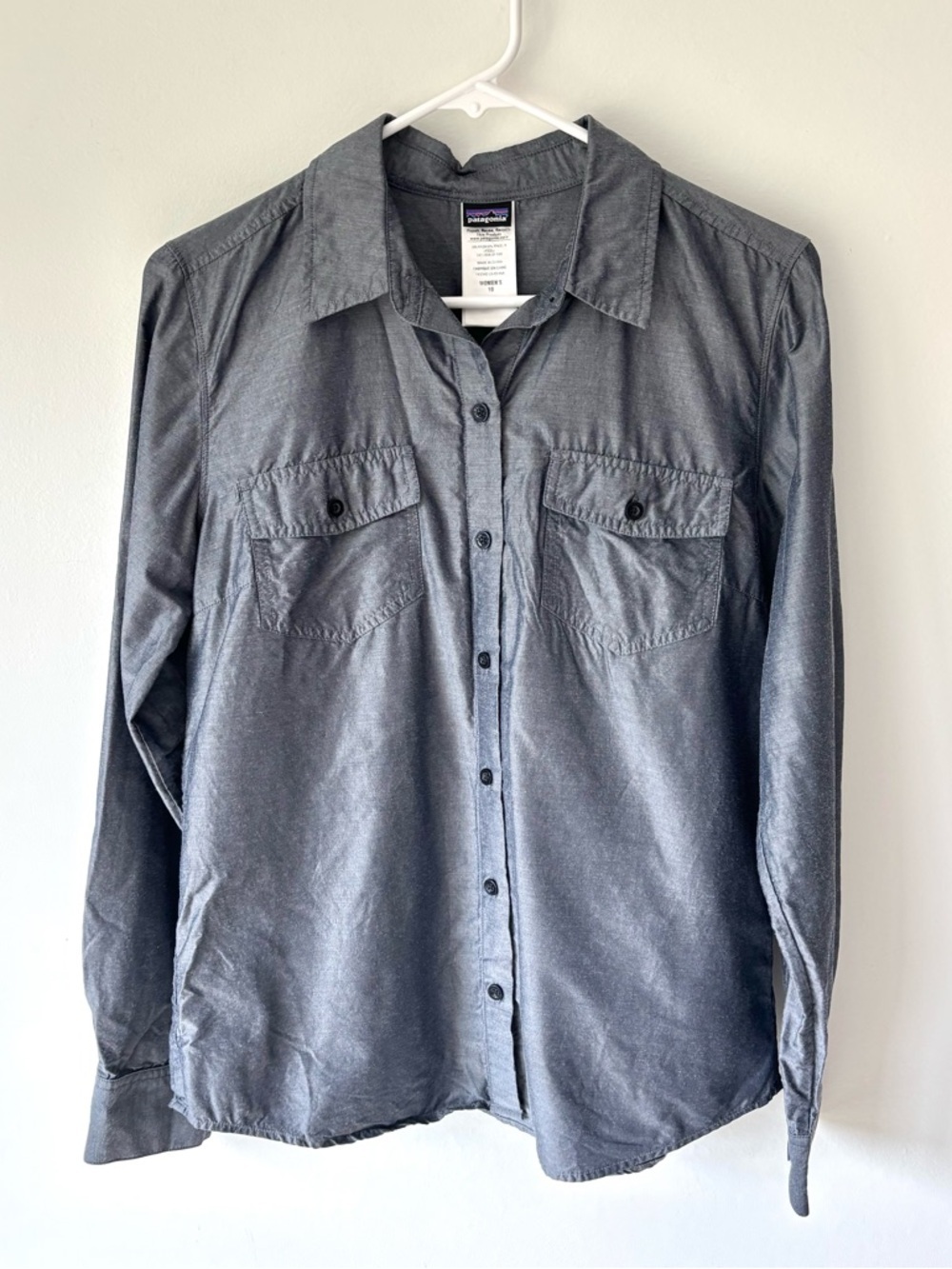 Patagonia Long Sleeved Overcast Shirt Button Front Gray Outdoor Hiking Active